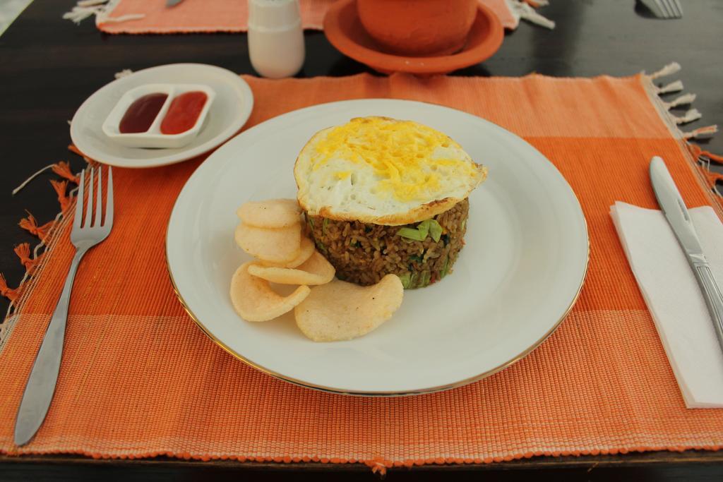 Kubu Anyar Hotel 庫塔 外观 照片