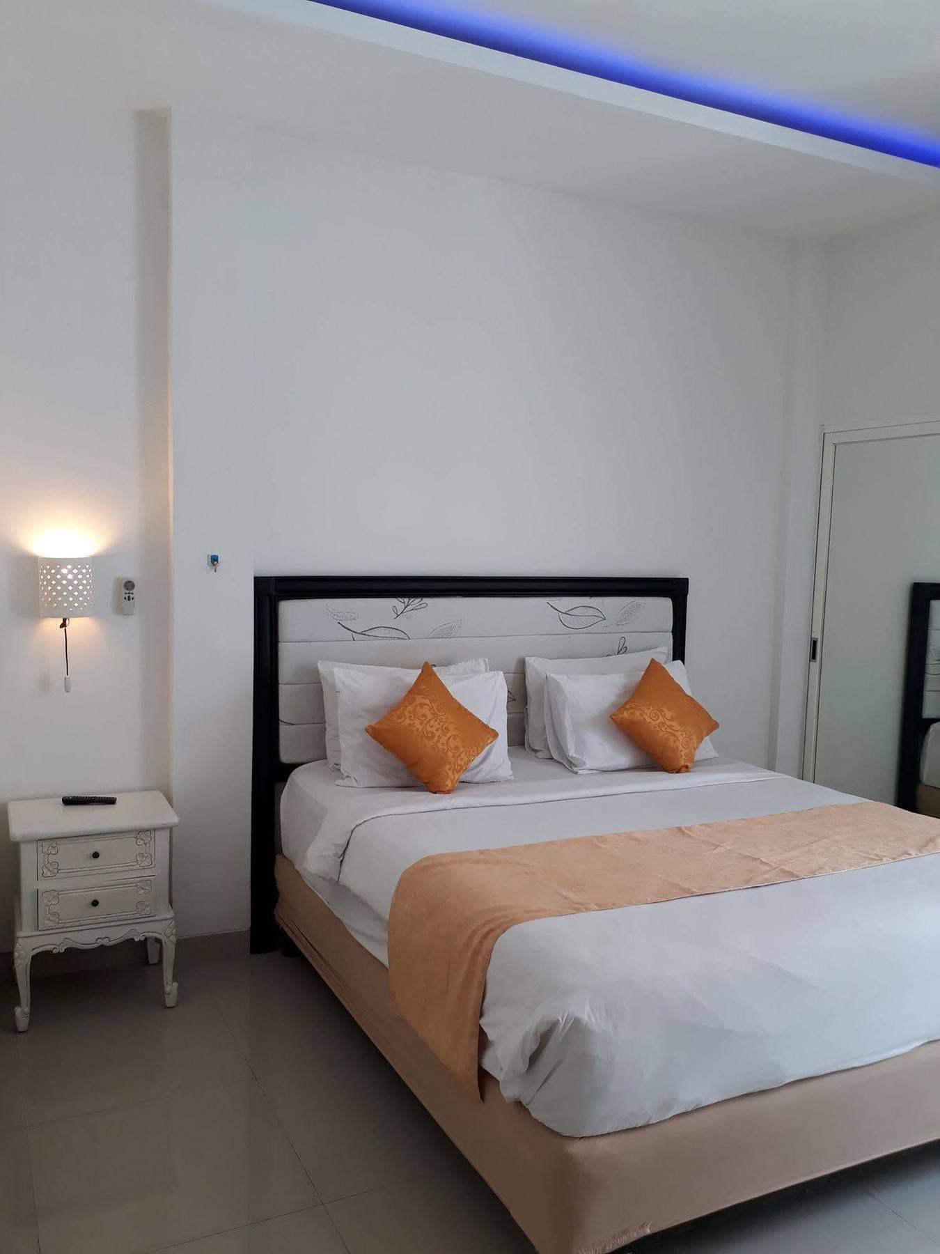 Kubu Anyar Hotel 庫塔 外观 照片