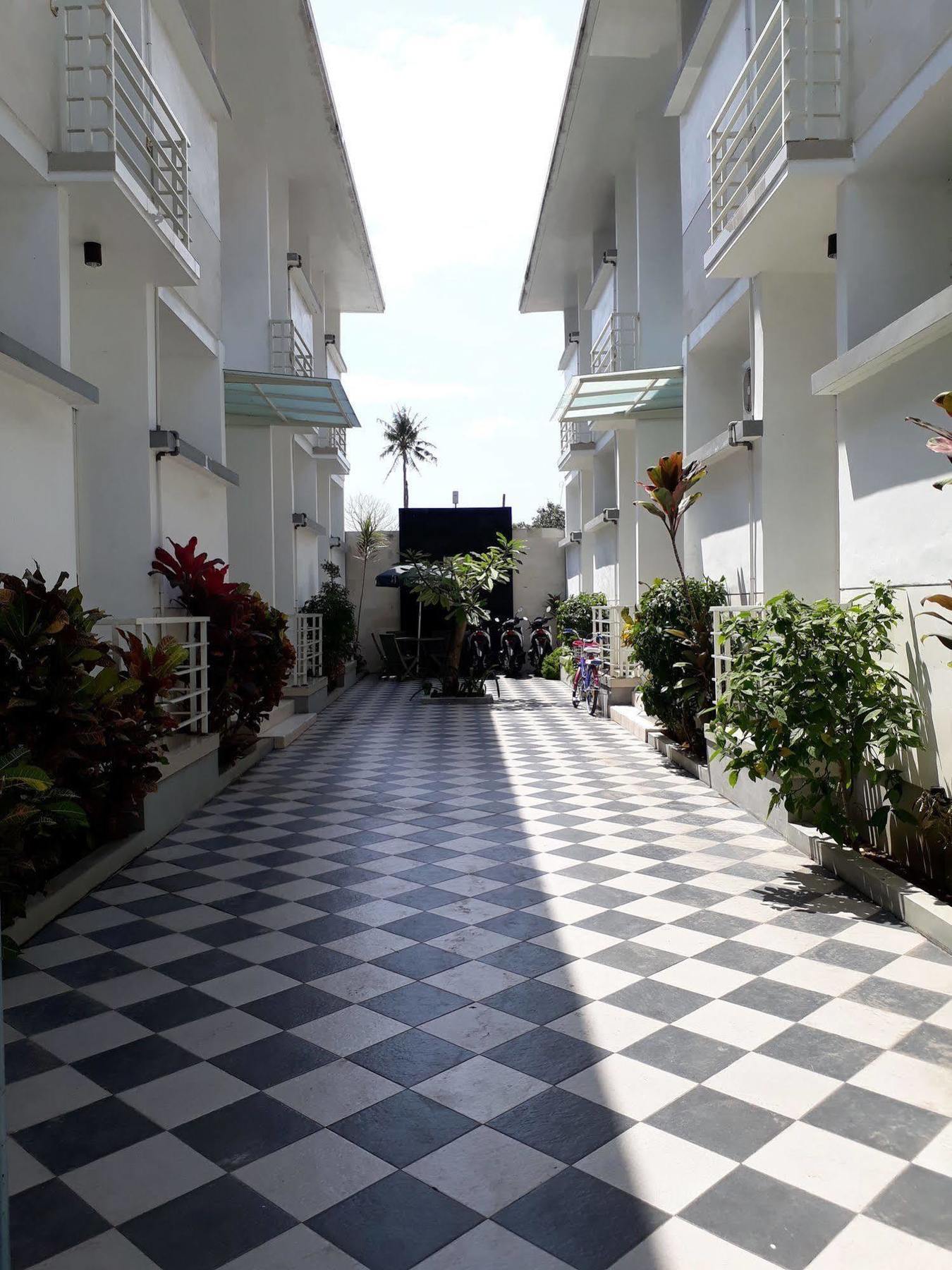 Kubu Anyar Hotel 庫塔 外观 照片